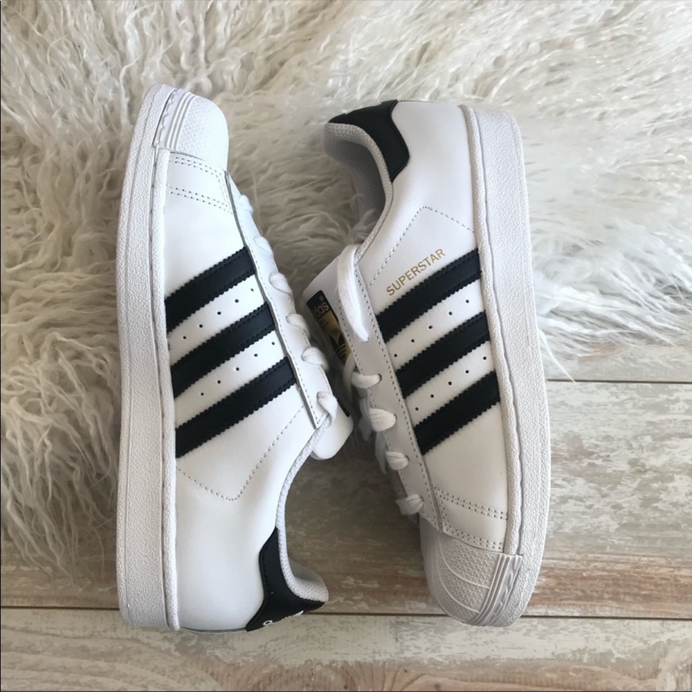 NWT Adidas Superstar Originals Women’s Shoes - Picture 7 of 8